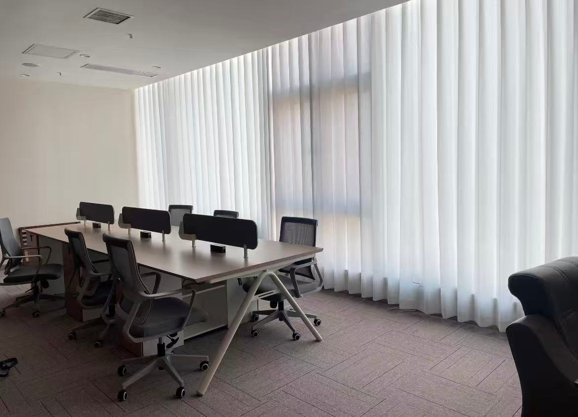 Why Curtain Tracks Are Better Than Blinds in Some Spaces?