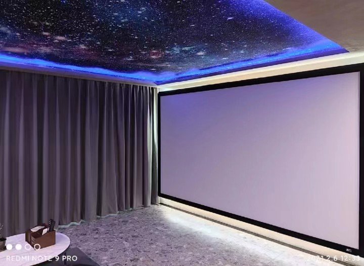 How Curtain Tracks Are Used in Photography and Film Studios?