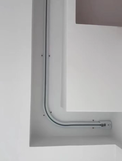 a diagram showing an aluminum track separate from a motor and smart home hub